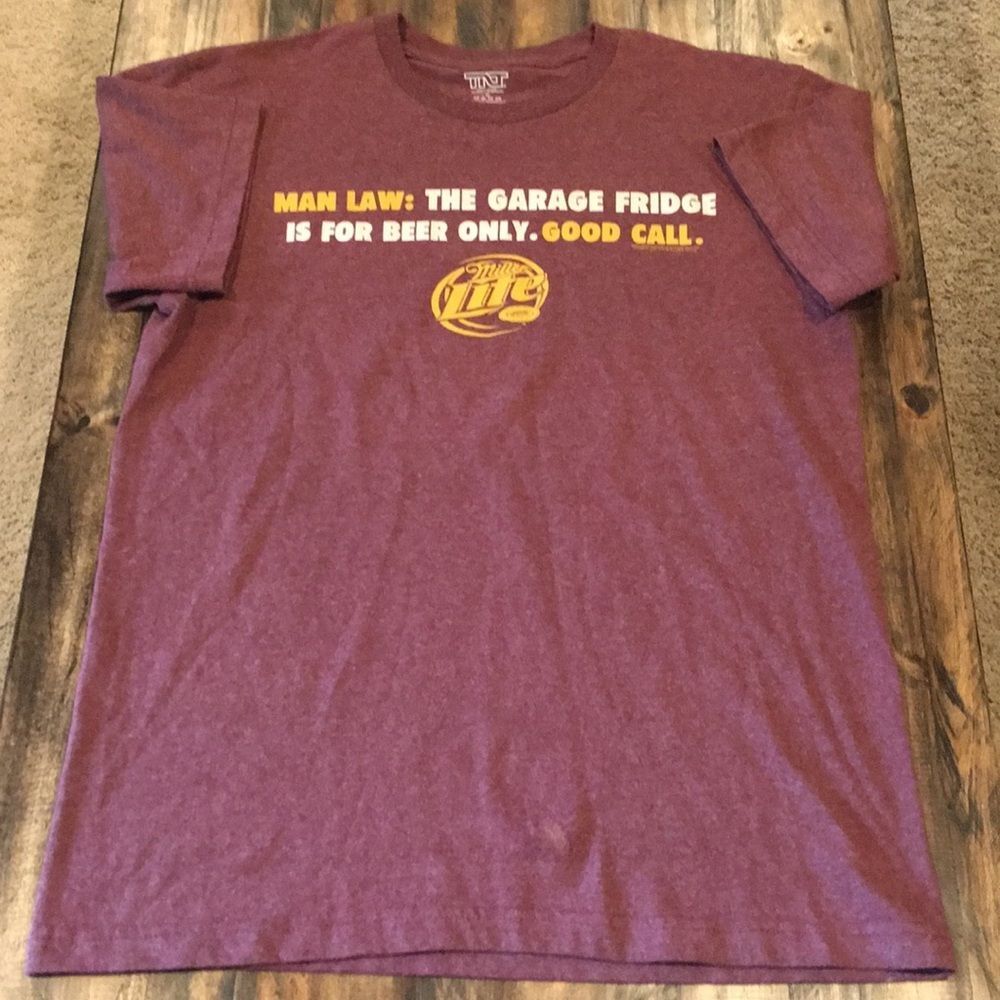 Miller Lite Men’s Medium T-shirt Maroon TILT Graphic Beer Logo Tee